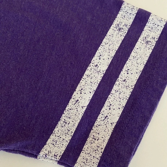 NEW RAGLAN Women’s Small White Purple Orange Logo V-Neck Tee - Picture 5 of 8